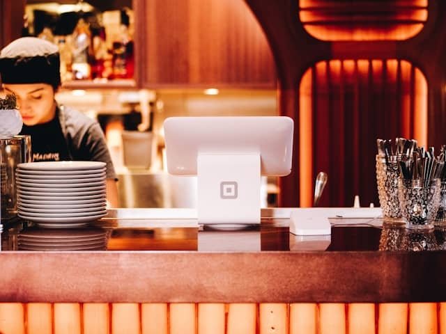 Retail & Hospitality